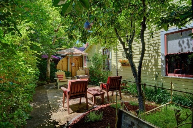 Photo - Perfect Furnished Home in Jacksonville!