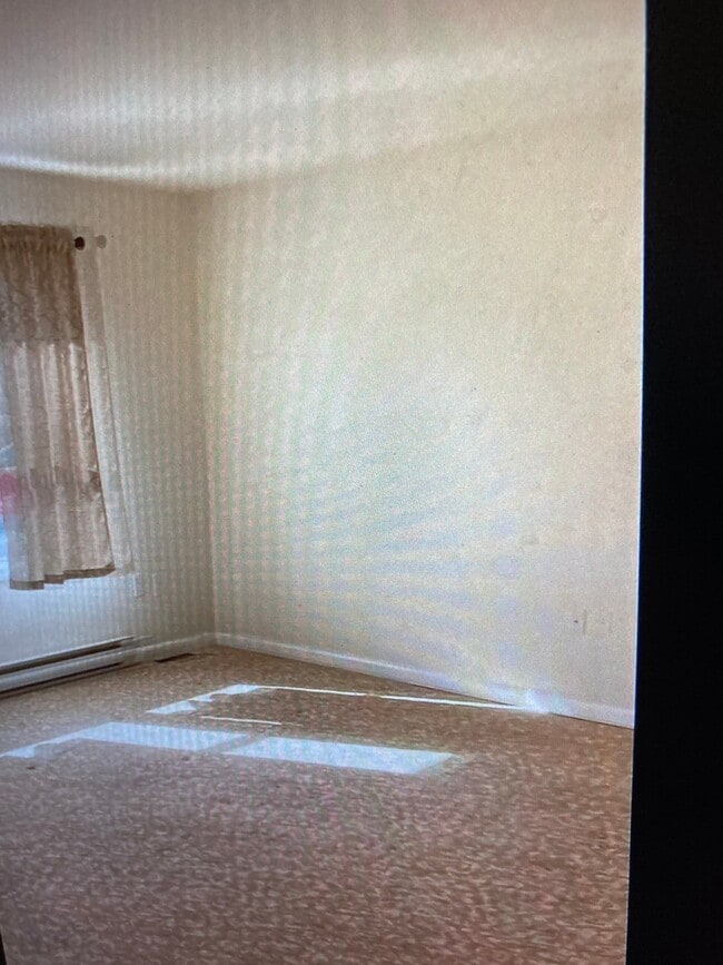 Photo - 195 W Hamilton Ave