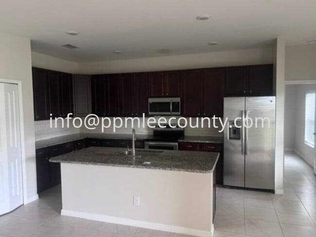 Photo - Fantastic 4 bedroom 2 bath 2 car garage home in Deep Creek