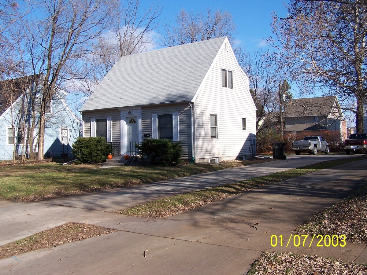 Vista de calle - 212 Howard Ave Unidad 212 Howard