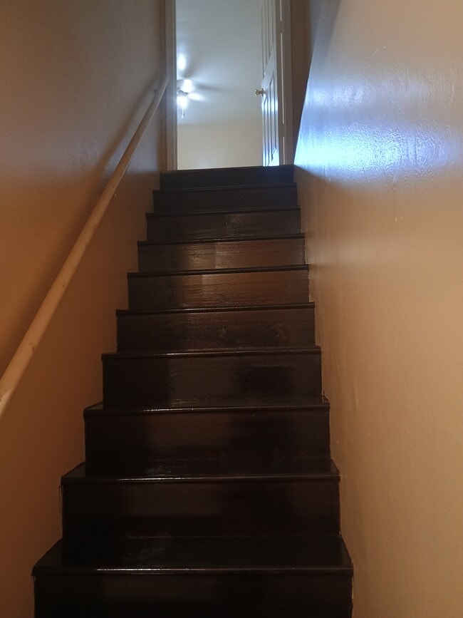 Photo - 211 Crosswinds Drive