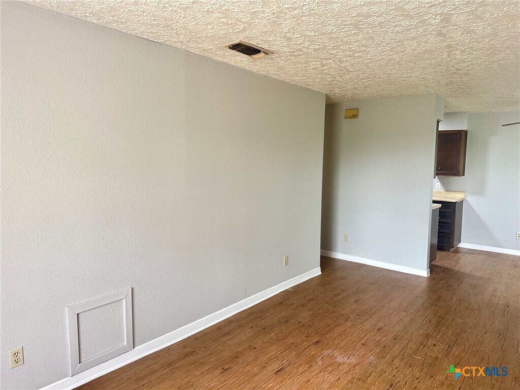 Photo - 1103 Hillyer St
