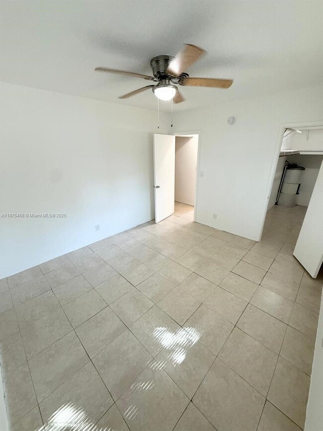 Building Photo - 315 NW 32nd St Unit 315