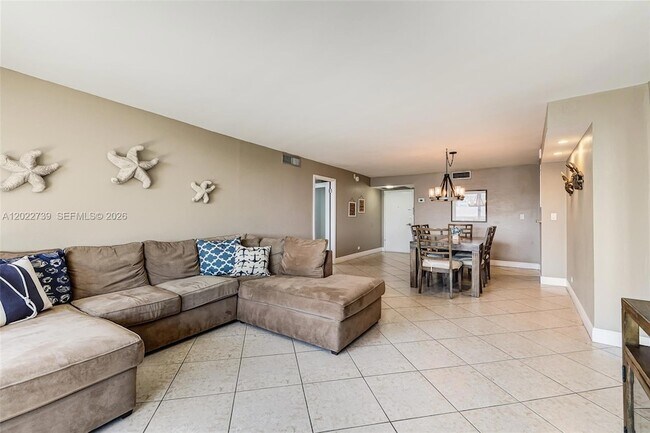 Photo - 6039 Collins Ave Unit 936