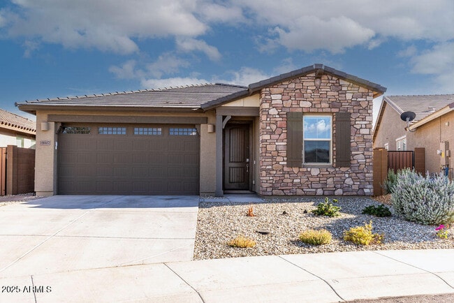 Building Photo - 19447 W Mariposa Dr Rental
