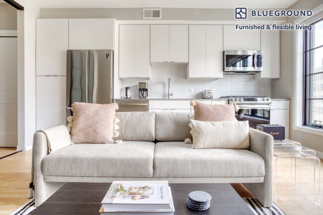 Photo - 2210 Wisconsin Ave NW Unidad SI FL4-ID547