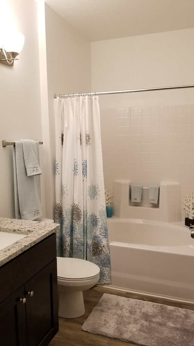 700 Acqua at Windy Knolls Apartments Newport News, VA