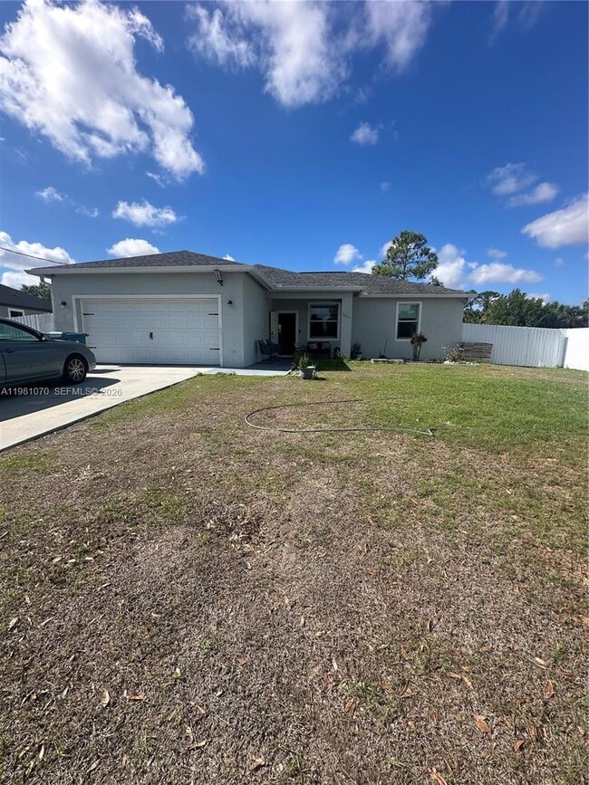 Photo - 5029 S Peachtree Cir