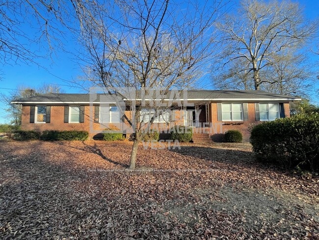 Building Photo - 7162 Everett Dr