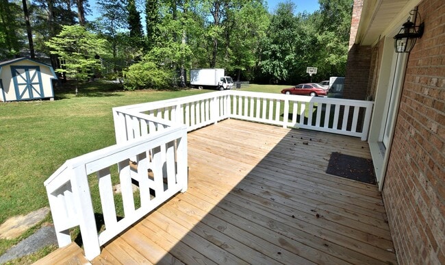 Photo - 1640 Bridgedale Dr