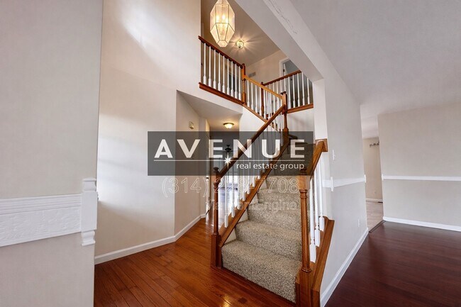 Photo - 308 Oak Top Ct