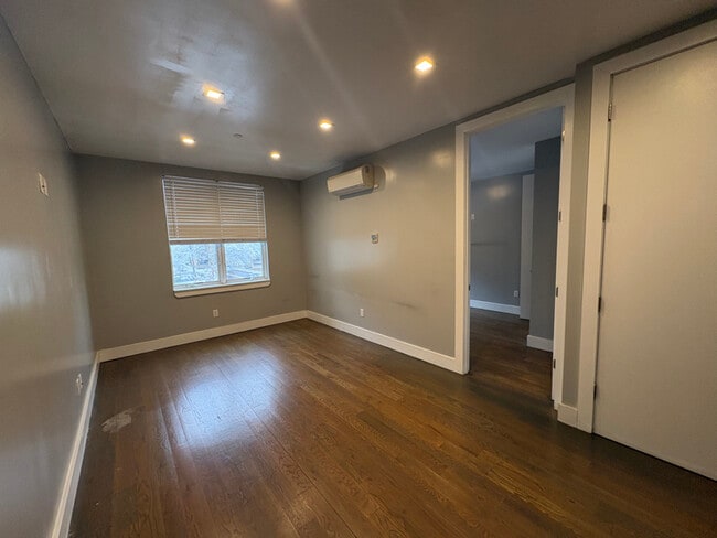 Photo - 532 E 142nd St Unit 3