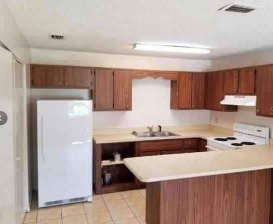 Photo - 3721 NE 41st St Unit B