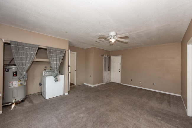 Photo - 2448 S Engler Ave