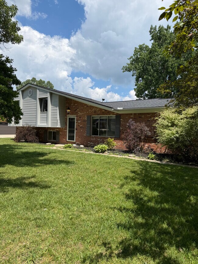 Photo - 4544 Hillview Shr