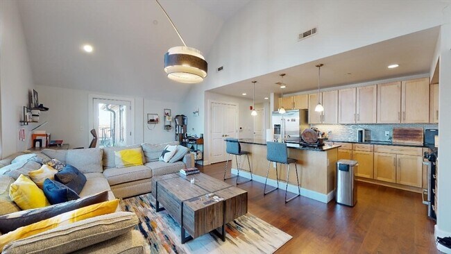 Photo - 1501 Commonwealth Ave Unit PH1