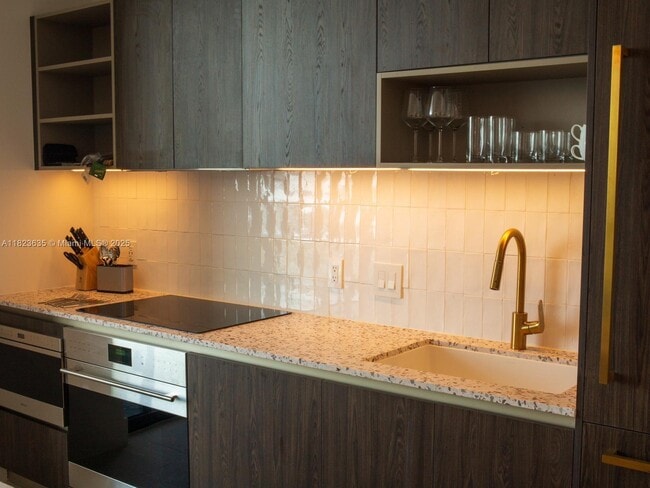 Photo - 601 NE 1st Ave Unit 5001