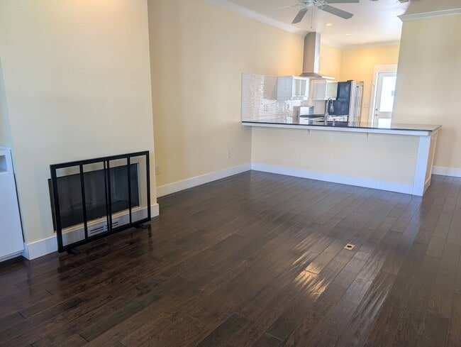 Photo - 515 G St