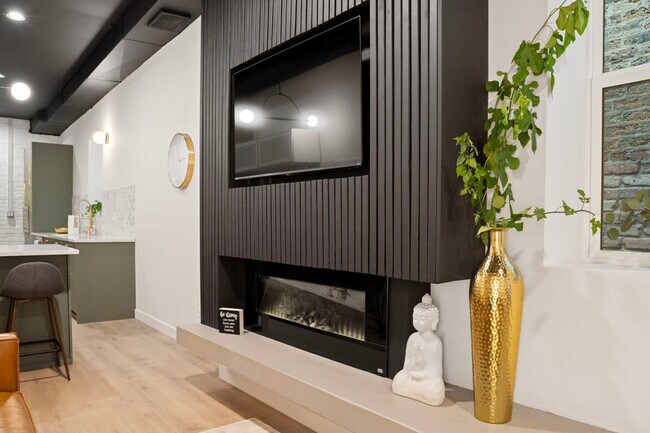 2655 W Huron St Unidad SI ID1244914P