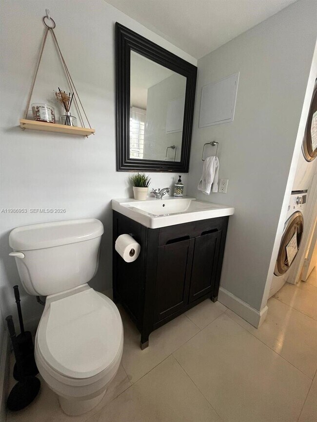 Photo - 5570 SW 70th Pl S