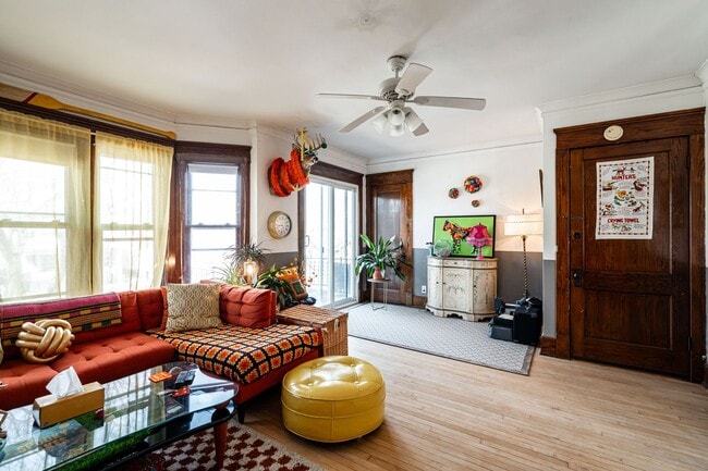 Photo - Bright and Sunny 3 Bedroom Upper Unit 2908 N Maryland Ave