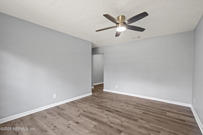Photo - 2739 King Cole Dr