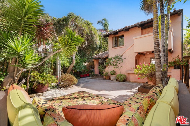 23351 Malibu Colony Rd