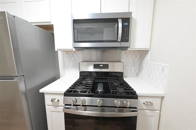 Photo - 1200 Matthews Ln