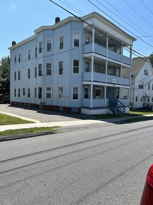Building Photo - 80 Cochran St Unit 3 L