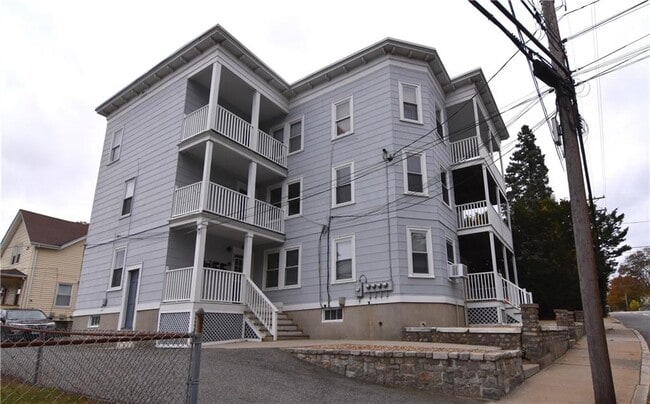 Building Photo - 490 Manville Rd