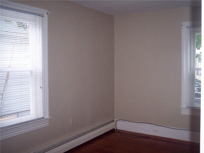 Photo - 427 High St Unit 3