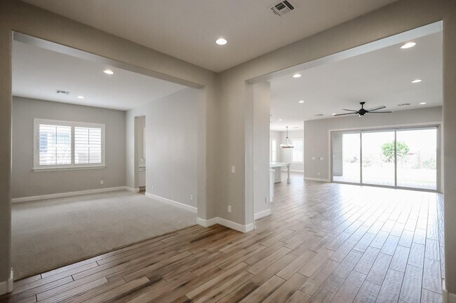 Photo - 1424 E Pedro Rd