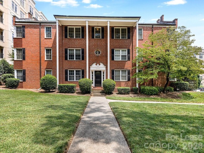 Photo - 924 Monticello Terrace Unit 103
