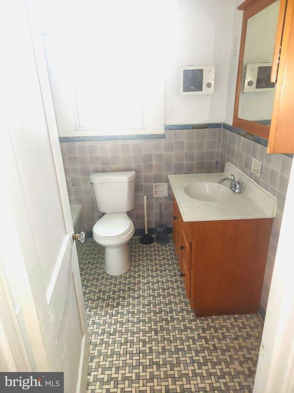 Photo - 5029 Penn St Unit F