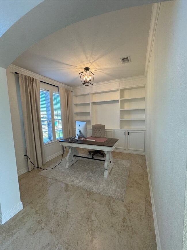 Photo - 1110 Hector Ave