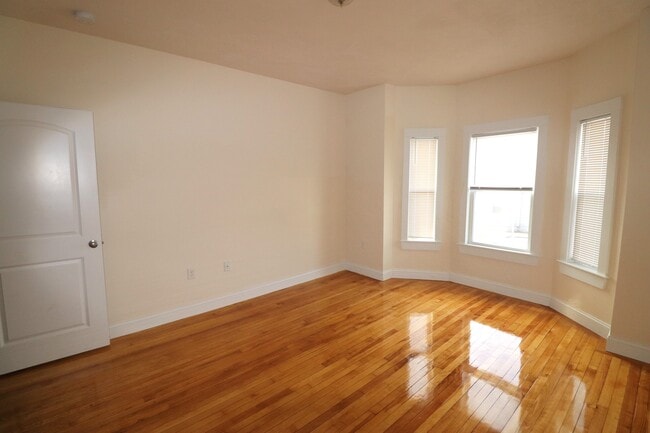 Photo - 66 Myrtle Ave Unit 2