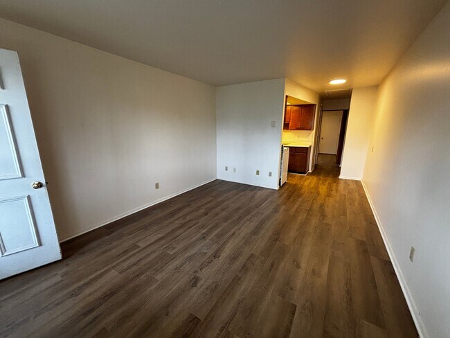 Photo - 23 Diplomat Dr Unidad 23