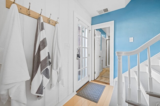 1120 W Ocean View Ave Unit SI ID1533632P