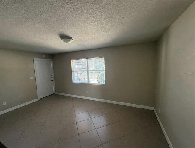 117 N Evergreen Ave Unit 102