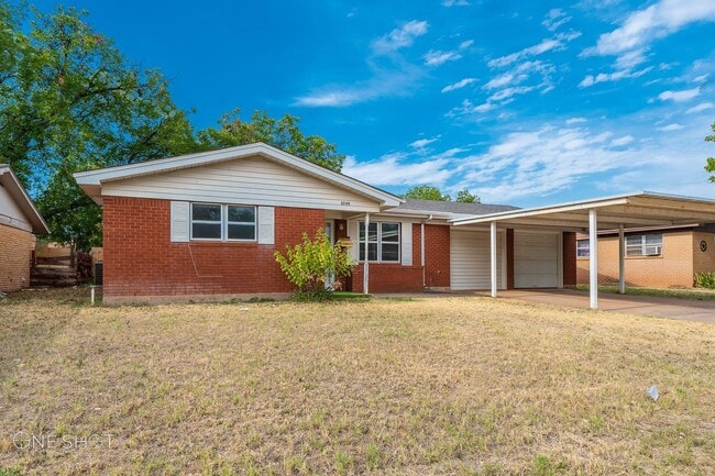 Photo - 3749 N 10th St