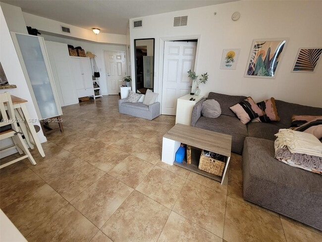 Photo - 2600 SW 27th Ave Unit 502