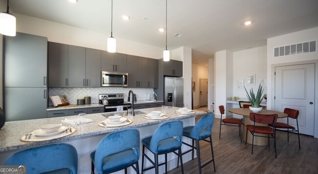 Photo - 1000 Rea Dr SW Unidad 3306