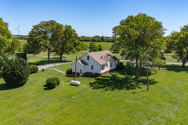 Photo - Charming 2 Bedroom, 1 Bathroom Rural Home for Rent