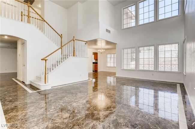 Photo - 3981 Erva St