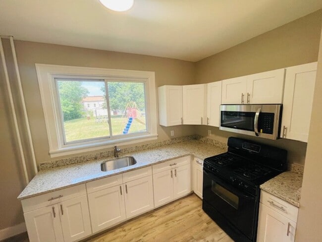 Photo - 179 9th St Unit Apt 1