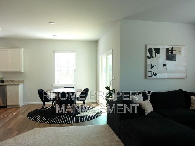 Photo - 3026 Birdsong Ave