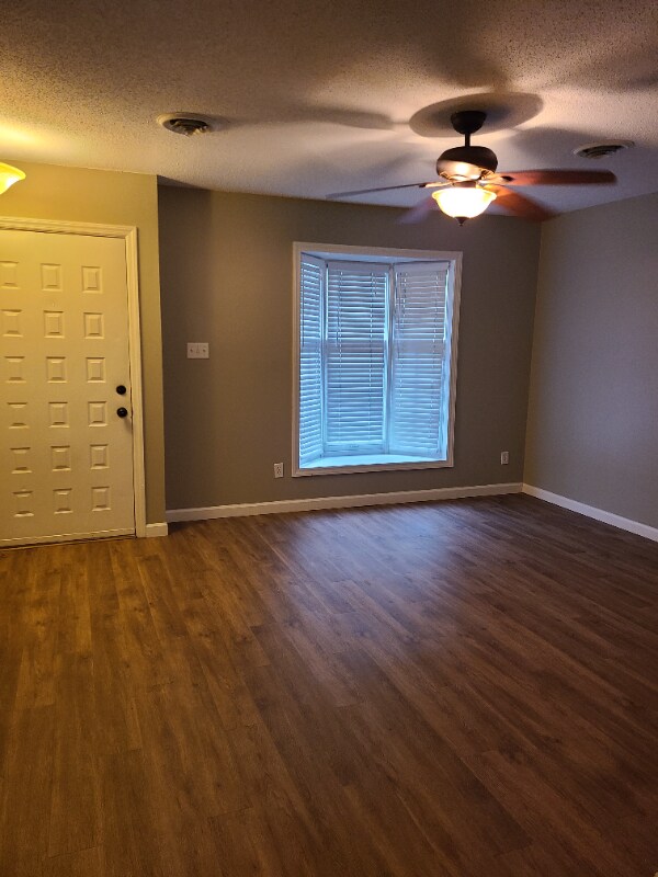 Photo - 132 Durwood Rd