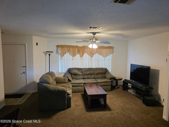 Photo - 1911 Tallpalm Rd