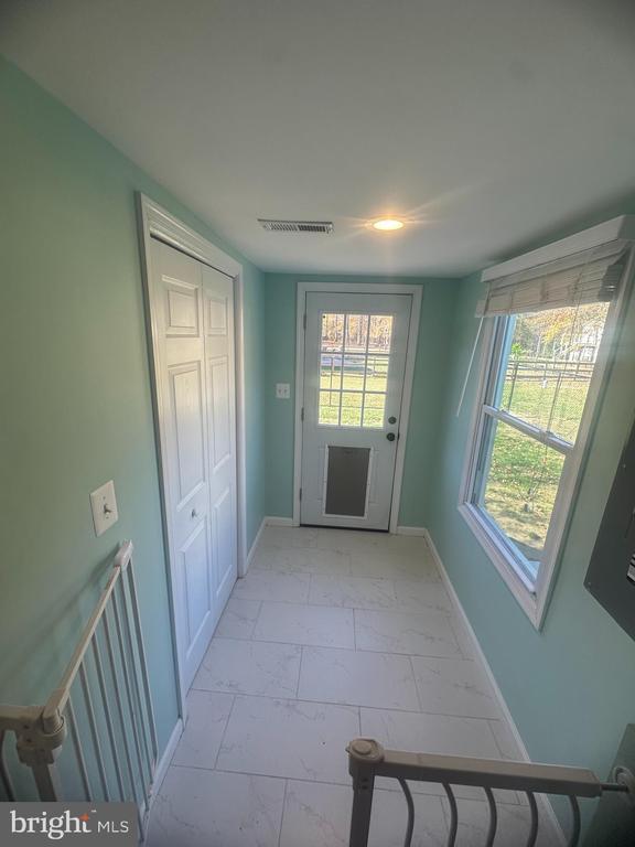 Photo - 952 Brent Point Rd