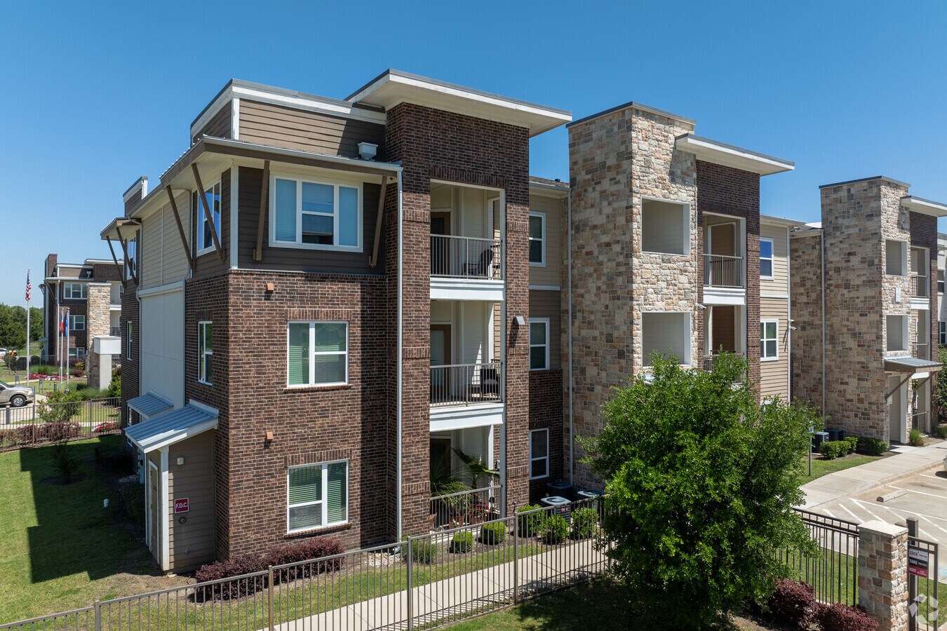 Alternate - Palladium Glenn Heights